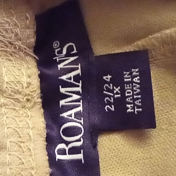 COPY - ROMANS brown shorts 1x(22/24)  A-20 - Picture 2 of 3